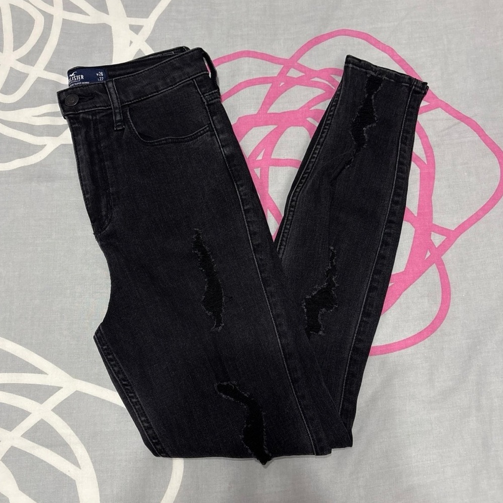 Hollister Ultra High-Rise Black Ripped Skinny Jeans
